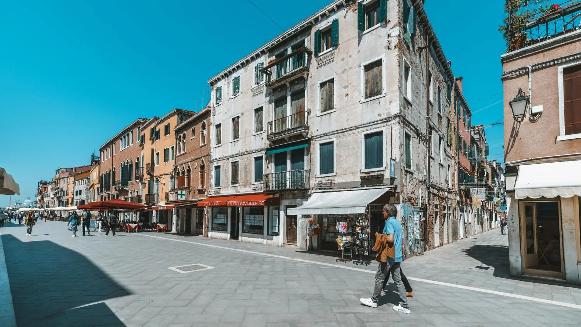 Apartment Ca Zorzi - 2 Minutes From Biennale & Canal View - Ape G Venice Italy