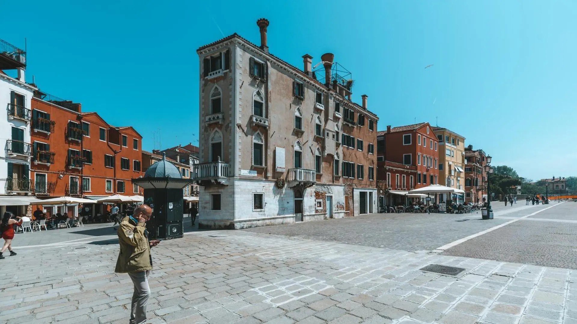 Ca Zorzi - 2 Minutes From Biennale & Canal View - Ape G Venetië Appartement